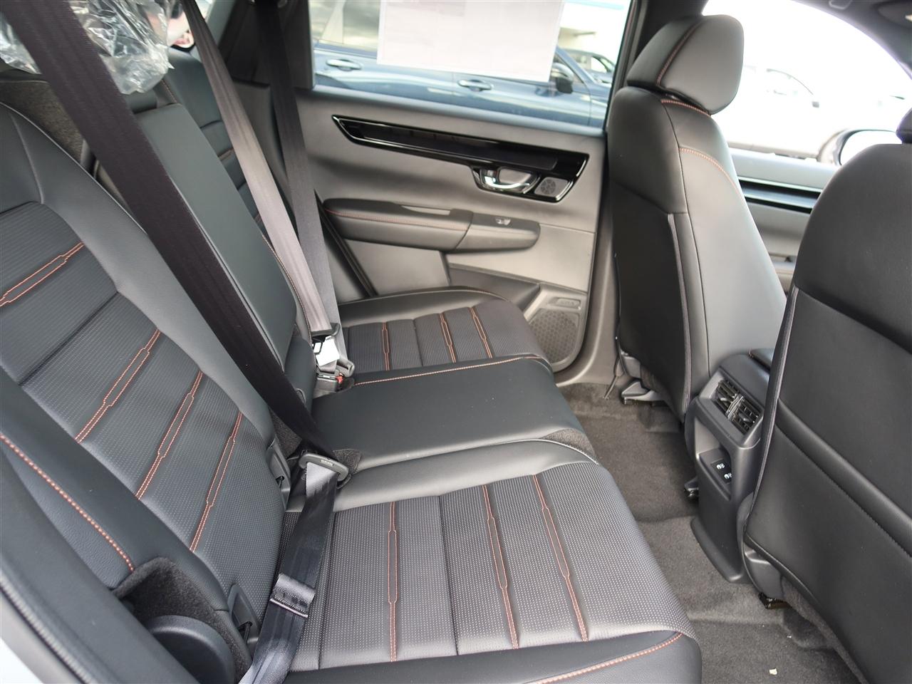 Honda CR-V Hybrid Touring 2026