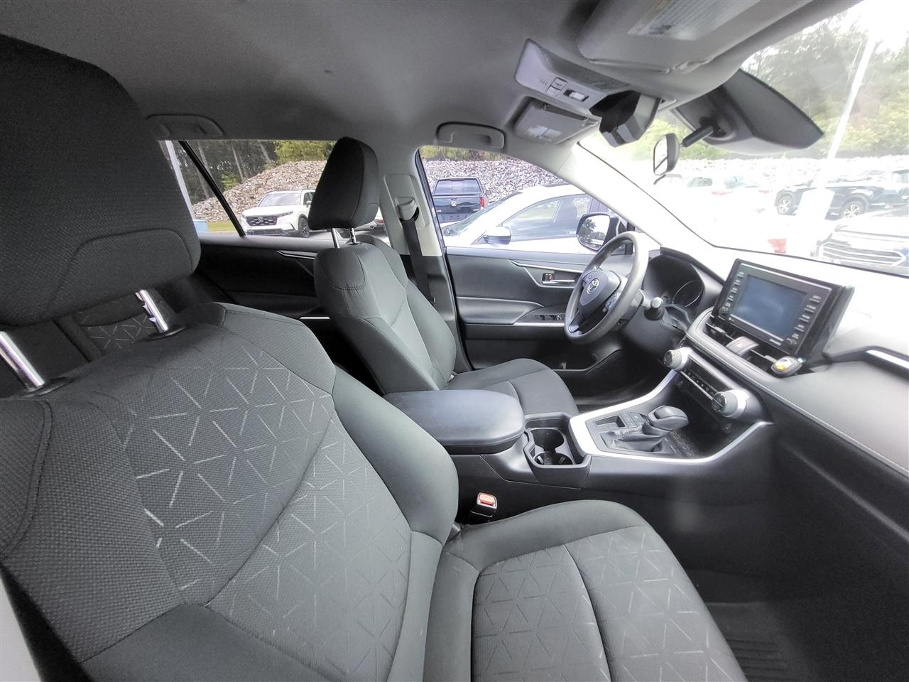 Toyota RAV4 XLE 2021
