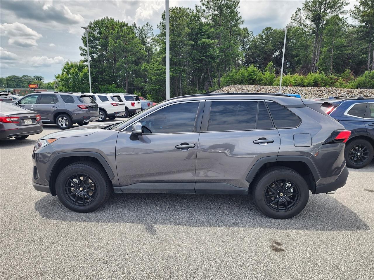 Toyota RAV4 XLE 2021