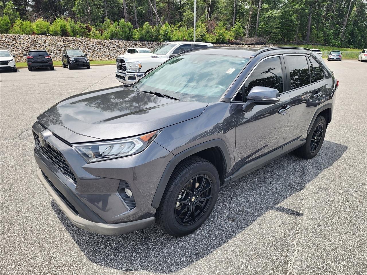 Toyota RAV4 XLE 2021