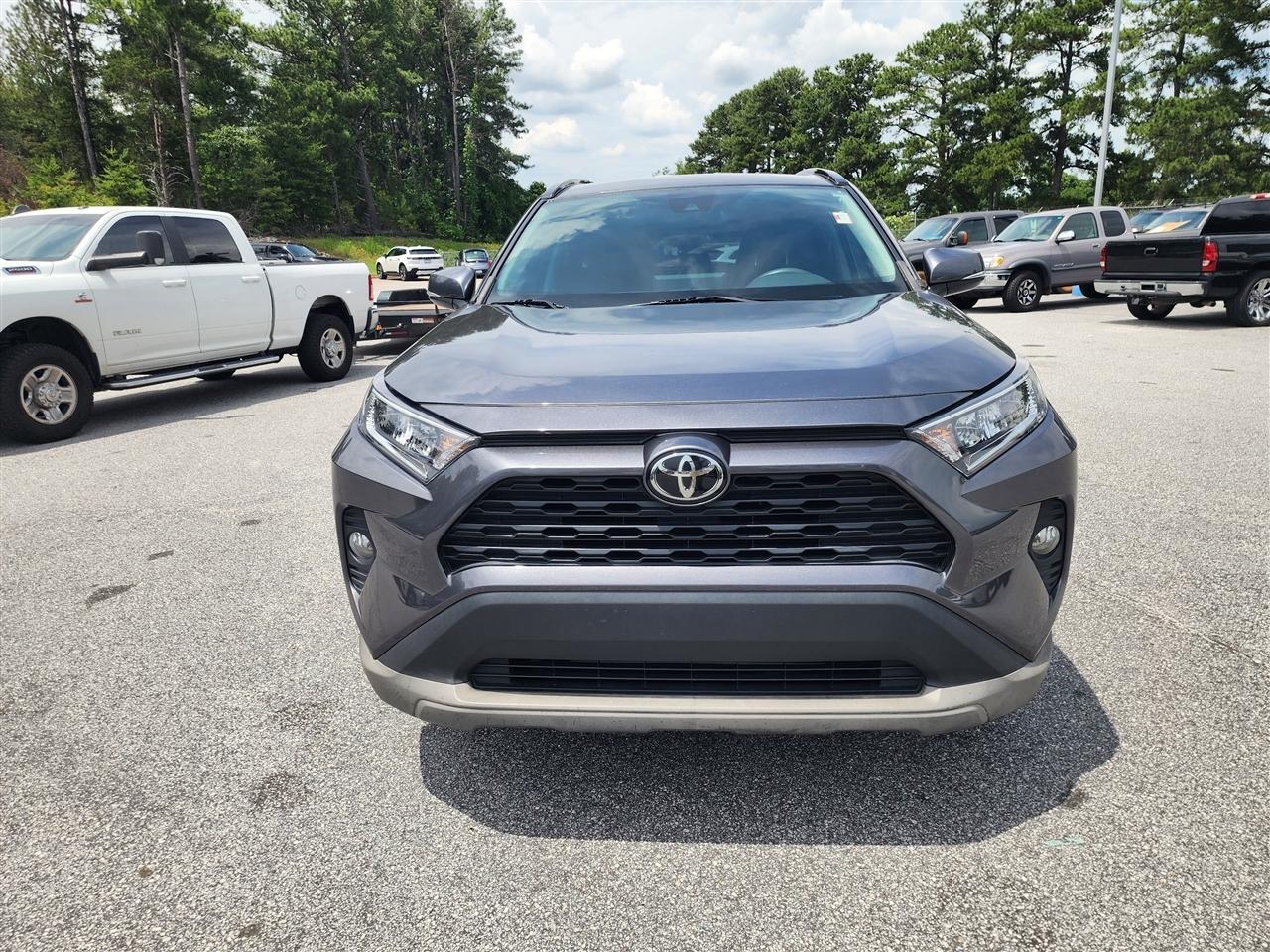 Toyota RAV4 XLE 2021