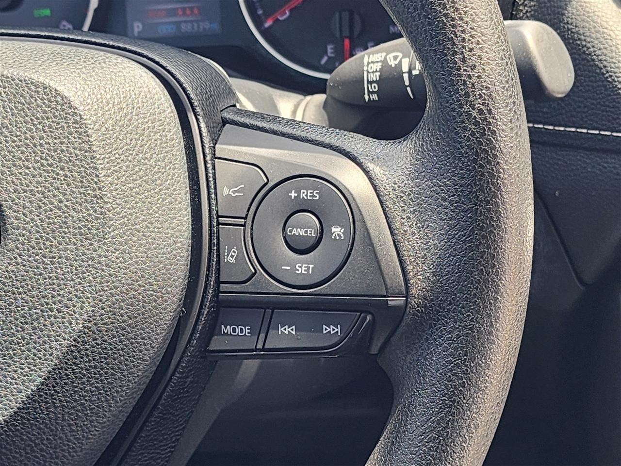Toyota RAV4 XLE 2021