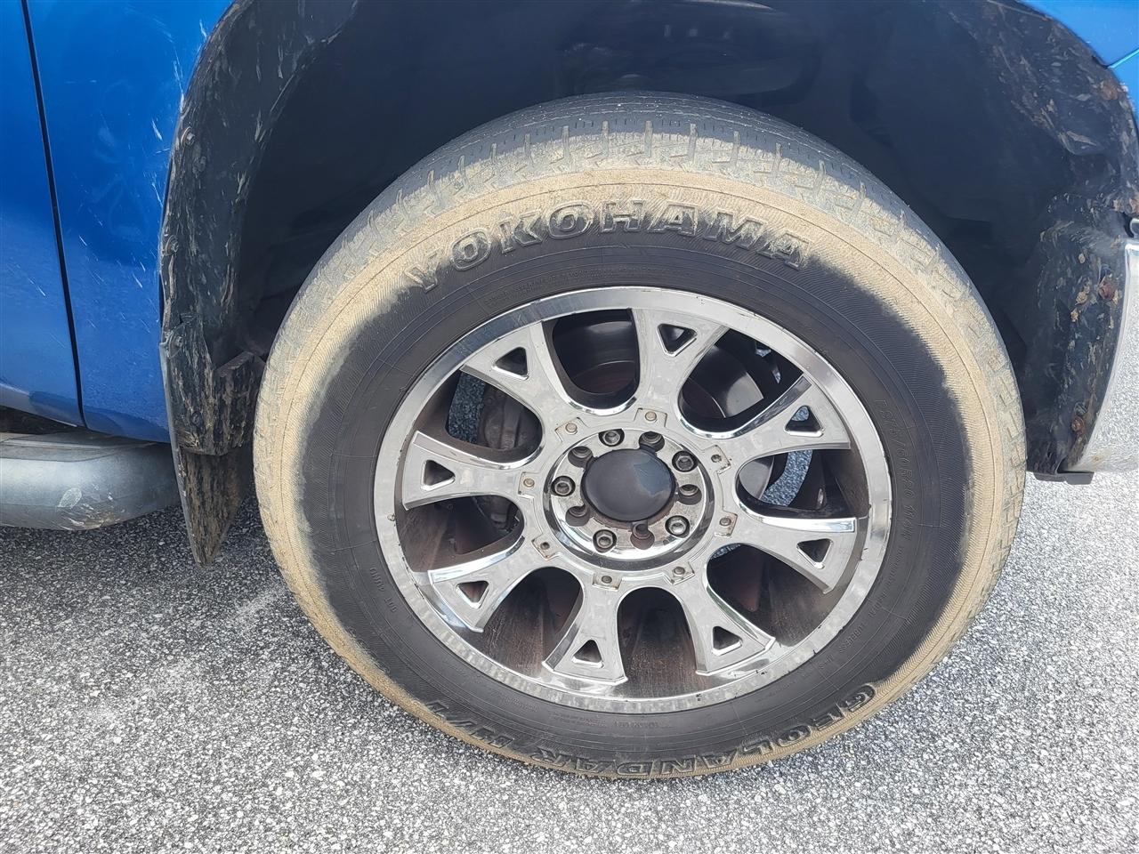 Toyota Tundra SR5 5.7L V8 FFV CrewMax 4WD 2016