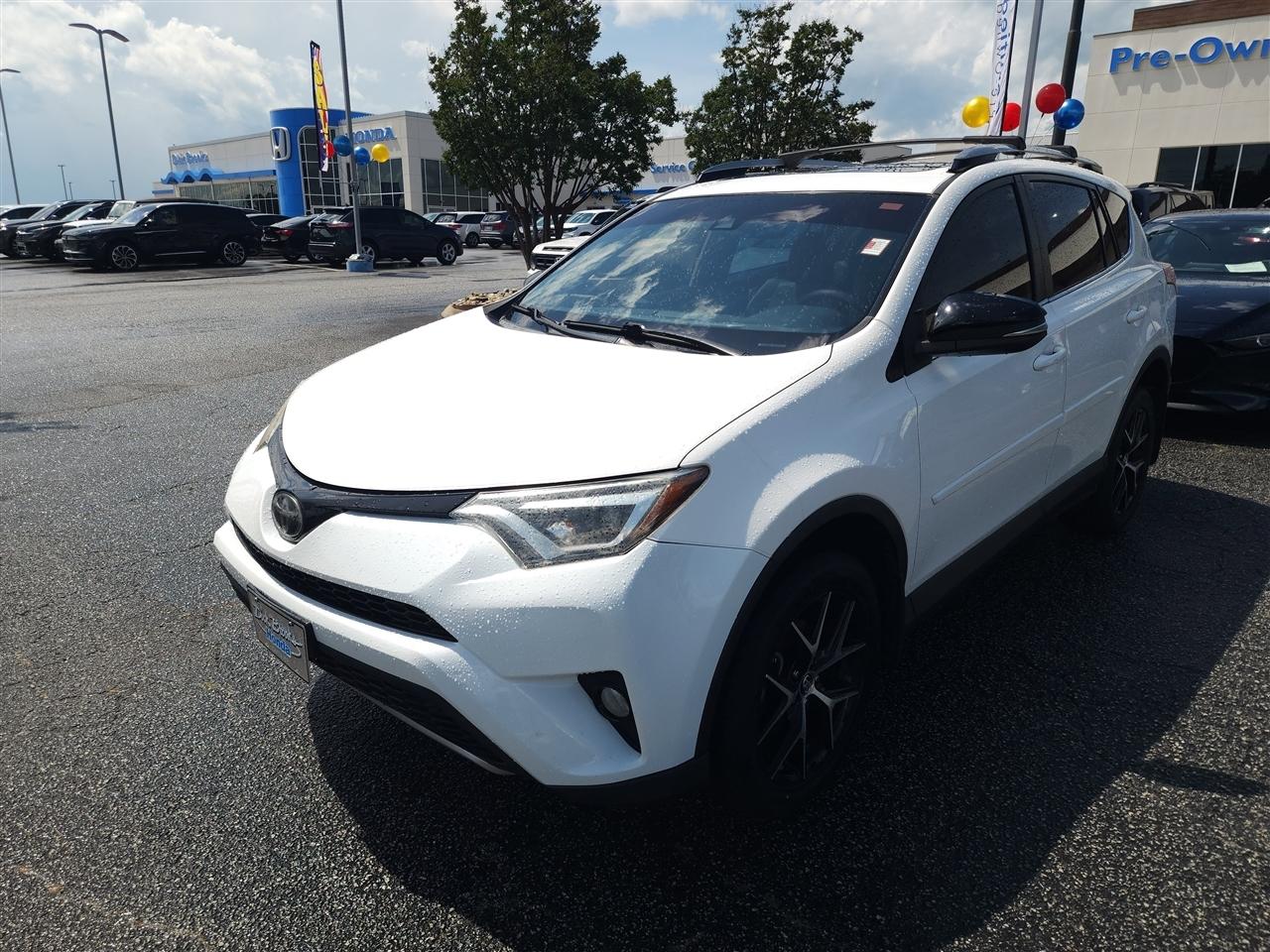 Toyota RAV4 SE 4WD 2018