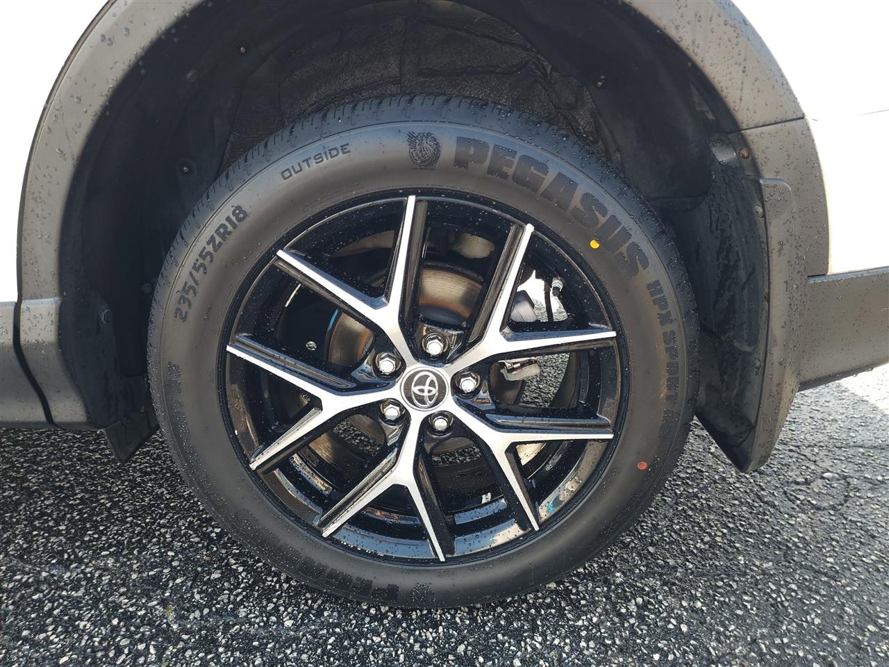 Toyota RAV4 SE 4WD 2018