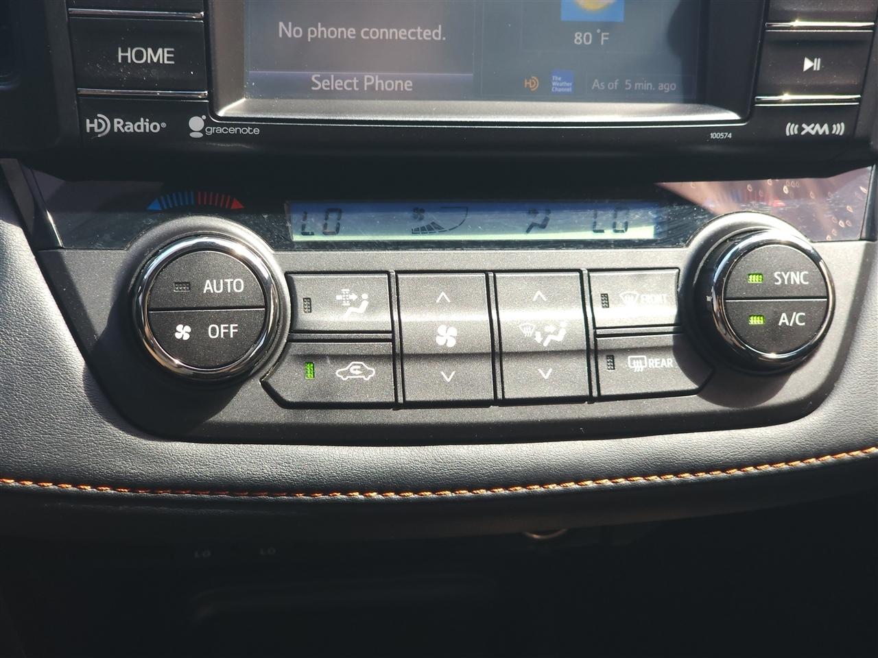 Toyota RAV4 SE 4WD 2018