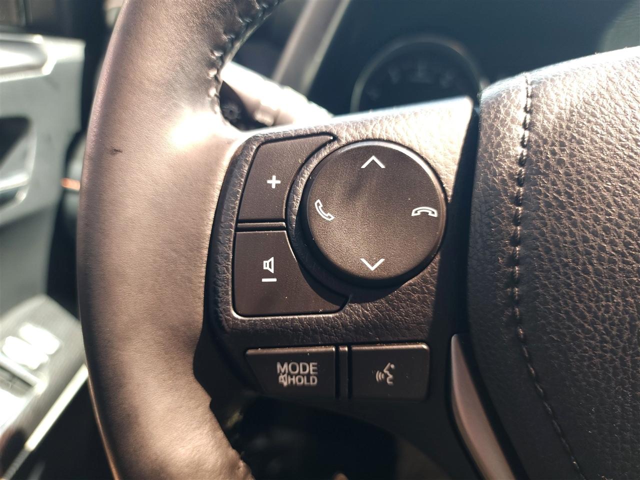 Toyota RAV4 SE 4WD 2018