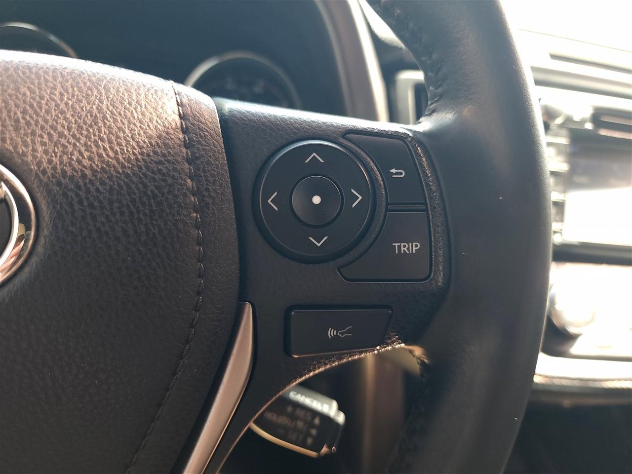 Toyota RAV4 SE 4WD 2018