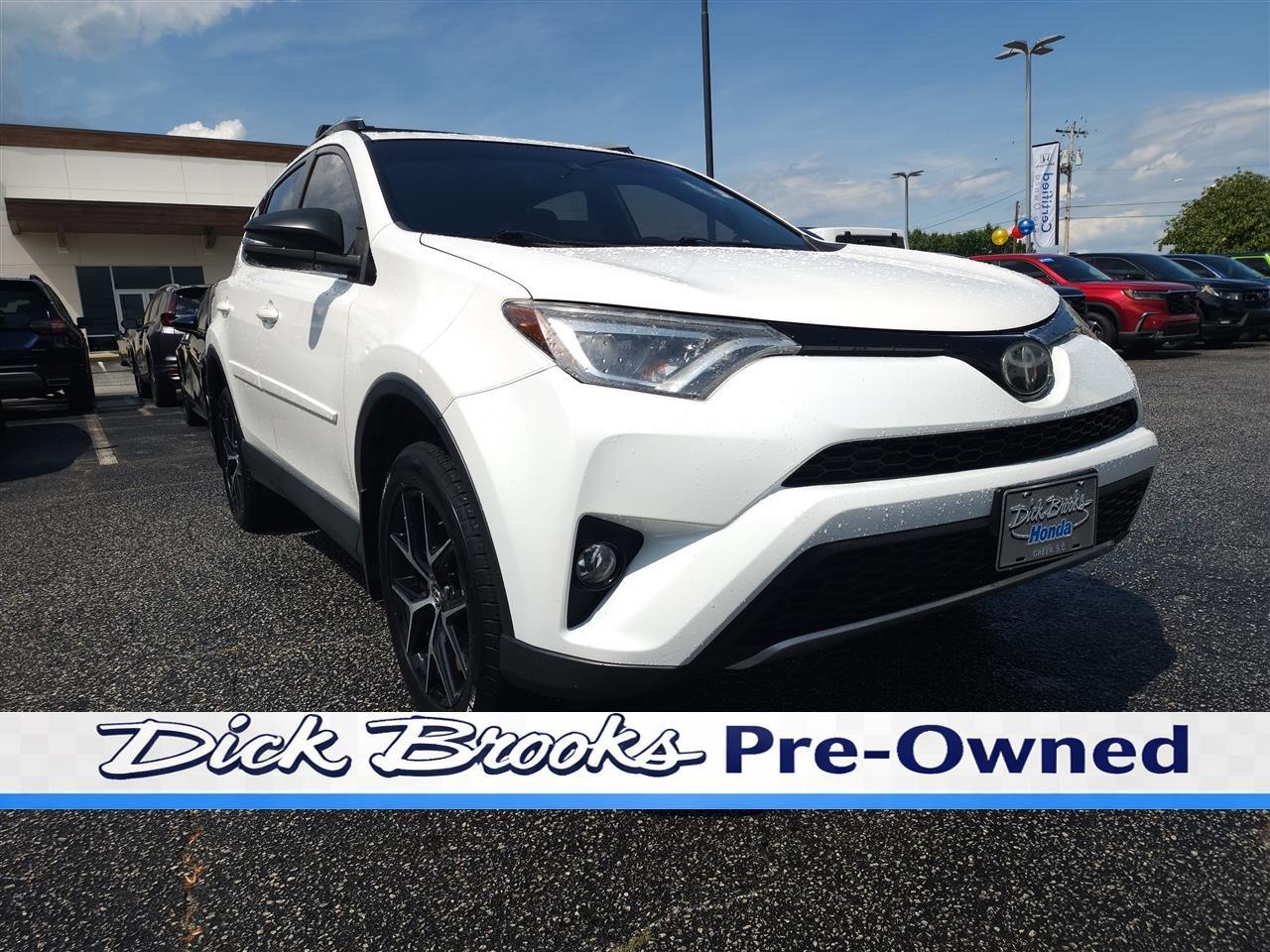 Toyota RAV4 SE 4WD 2018