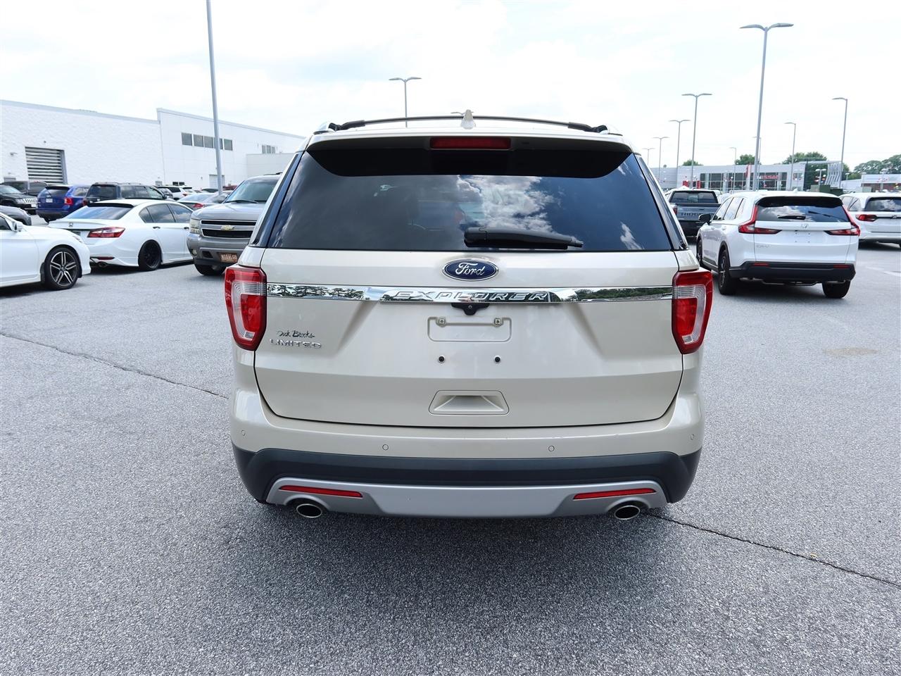 Ford Explorer Limited FWD 2017