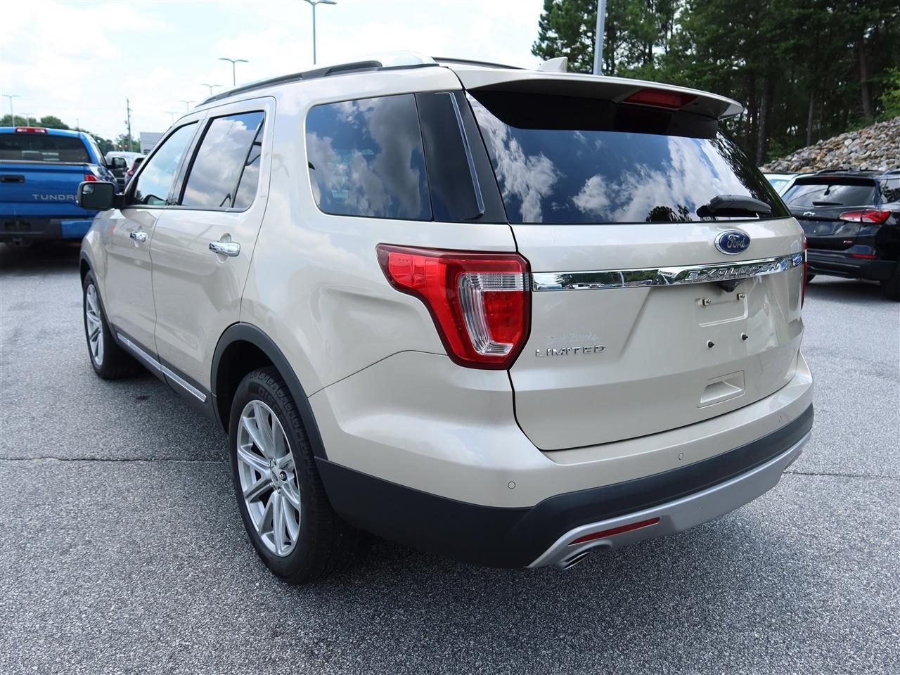 Ford Explorer Limited FWD 2017