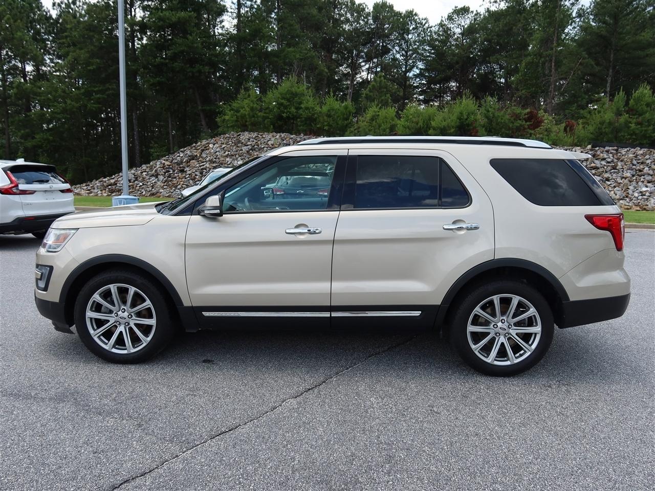 Ford Explorer Limited FWD 2017