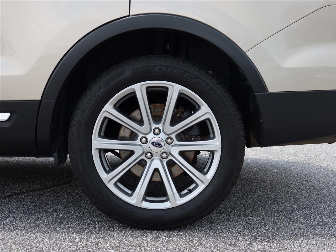 Ford Explorer Limited FWD 2017