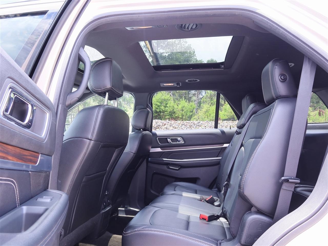 Ford Explorer Limited FWD 2017