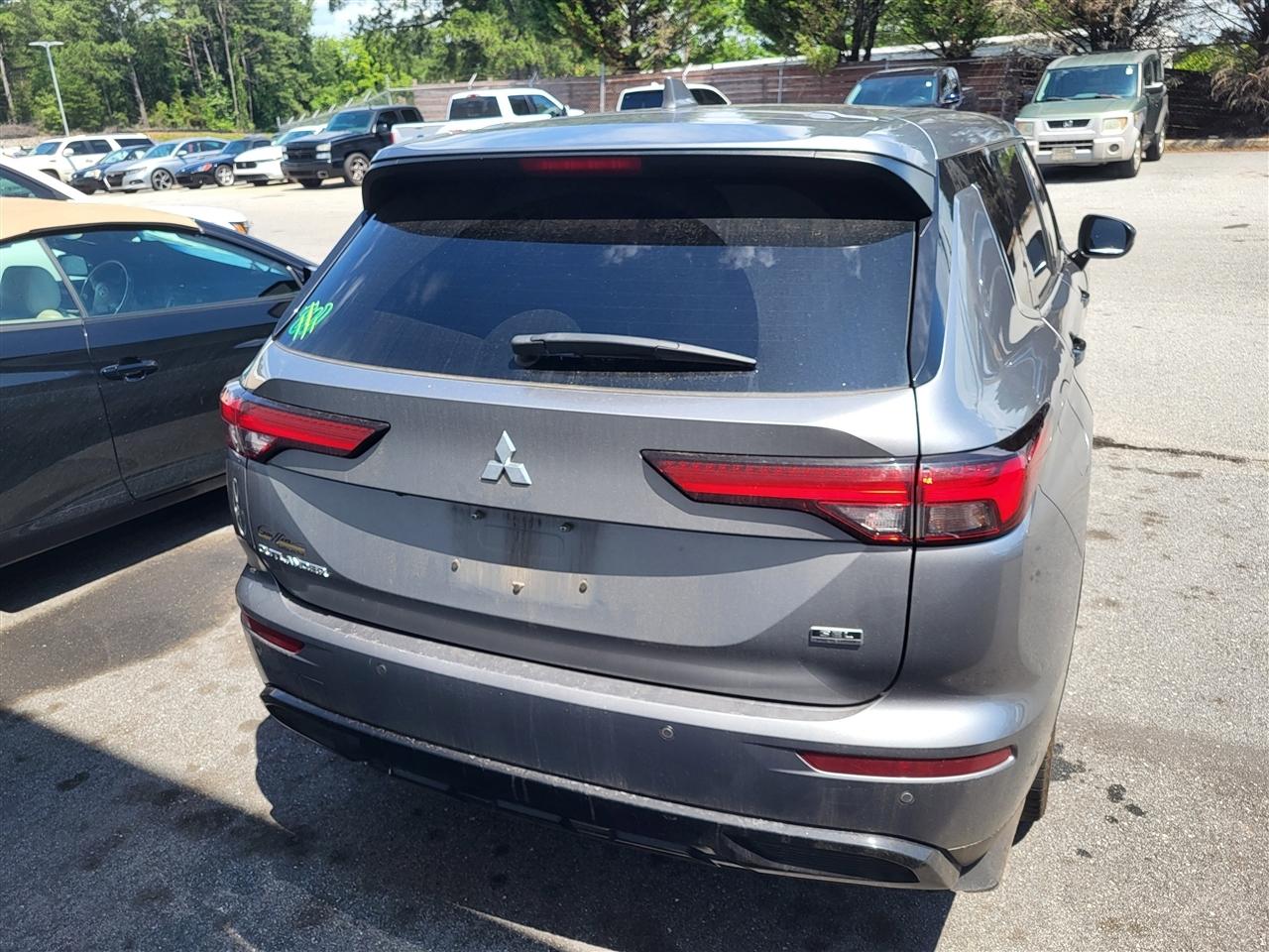 Mitsubishi Outlander SE 4WD 2022