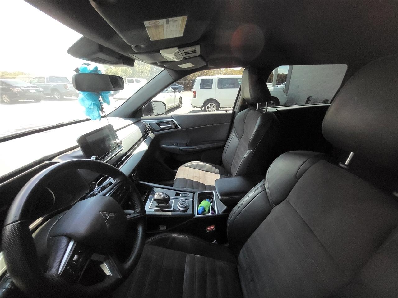 Mitsubishi Outlander SE 4WD 2022