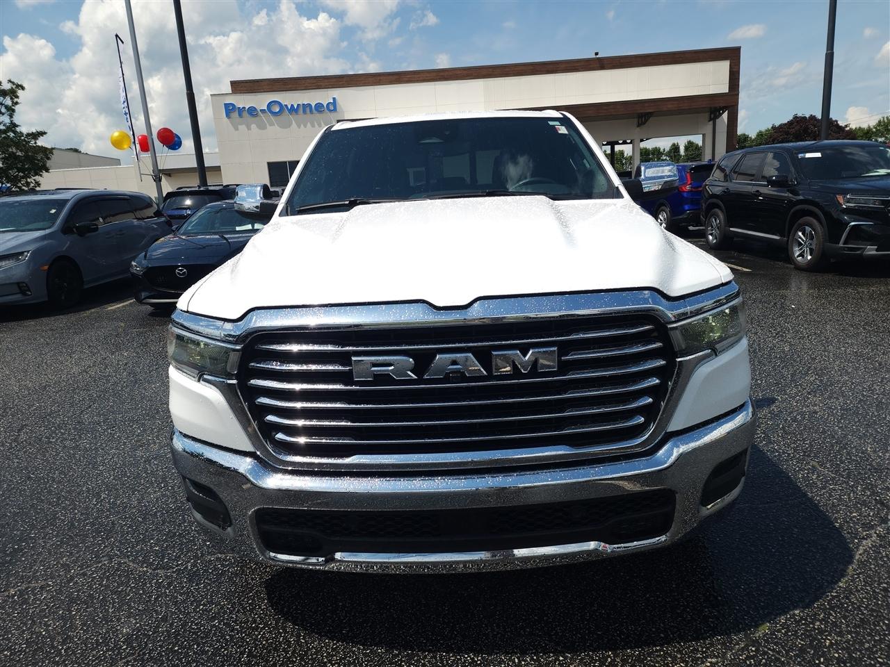 RAM 1500 Laramie Crew Cab SWB 4WD 2025