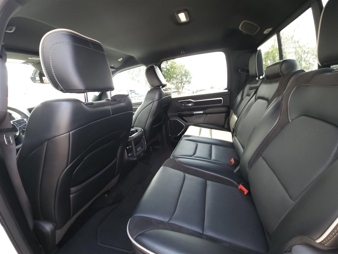 RAM 1500 Laramie Crew Cab SWB 4WD 2025