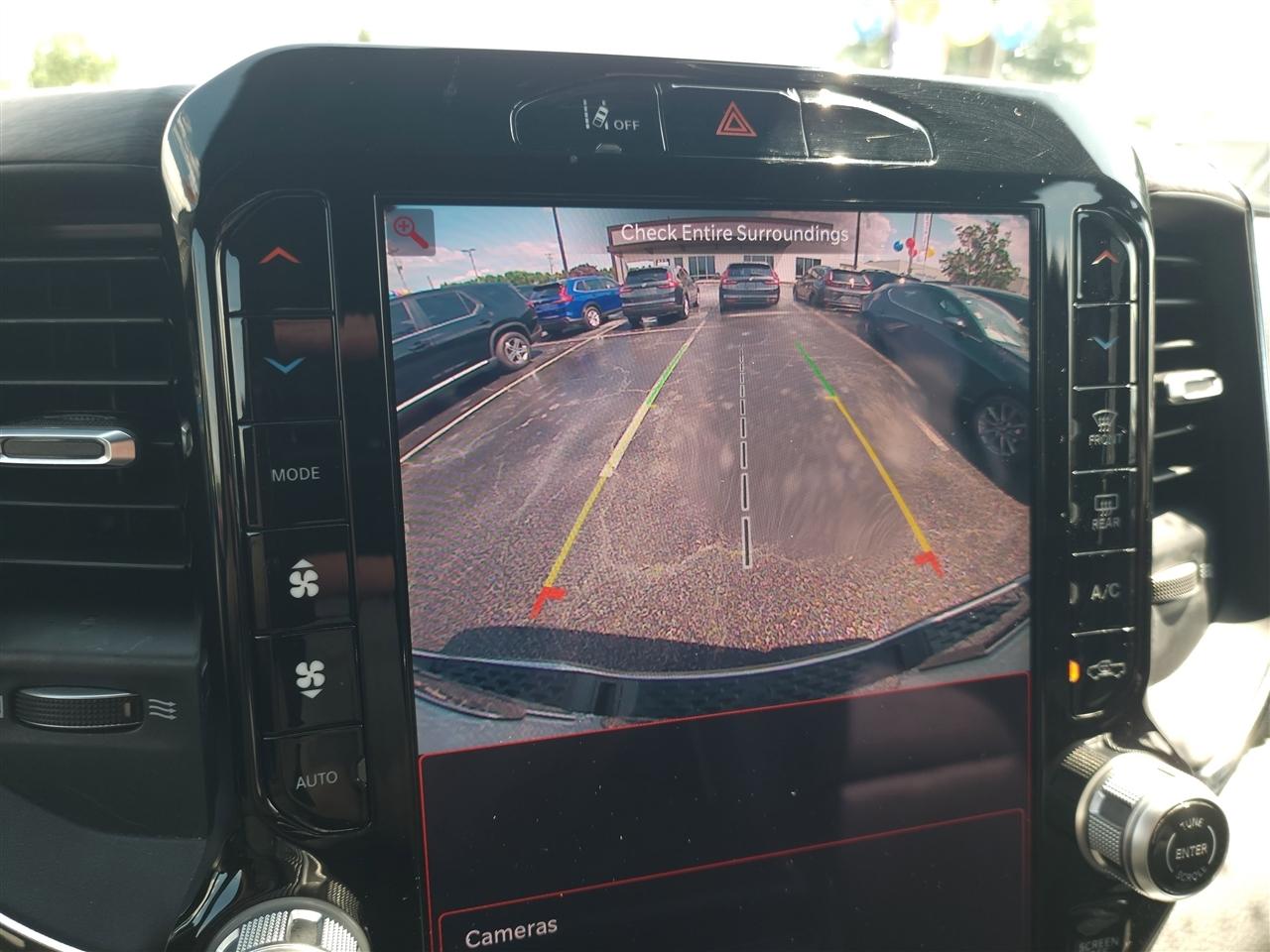 RAM 1500 Laramie Crew Cab SWB 4WD 2025