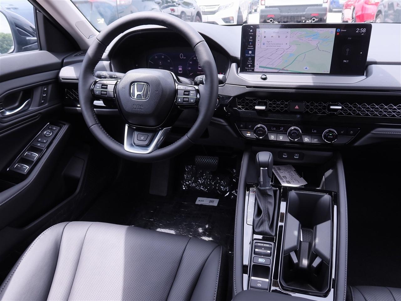 Honda Accord Touring Hybrid 2026
