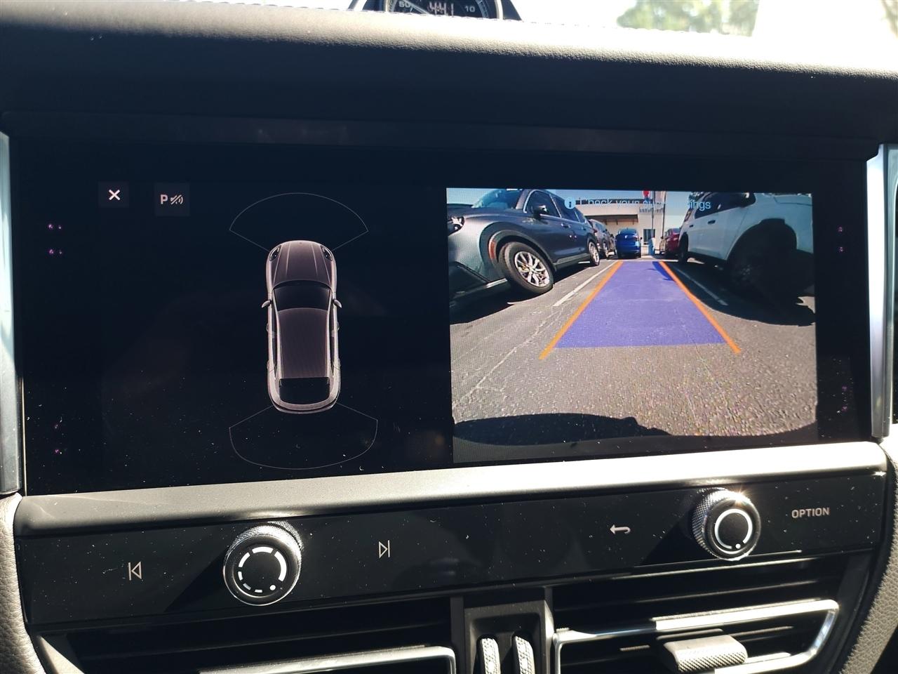 Porsche Macan Base 2025