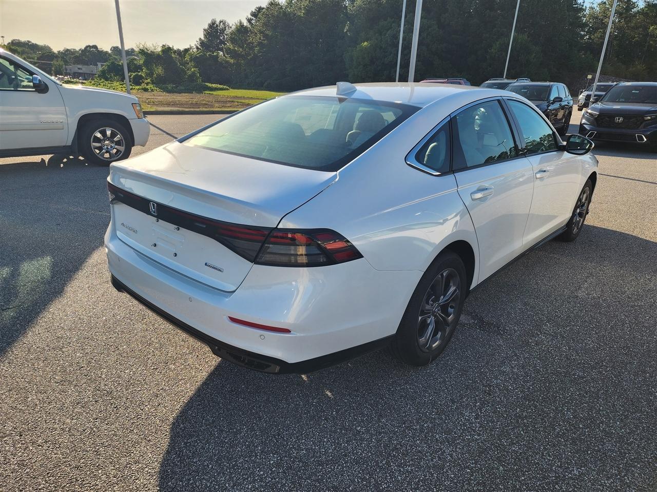 Honda Accord EX-L Hybrid 2026