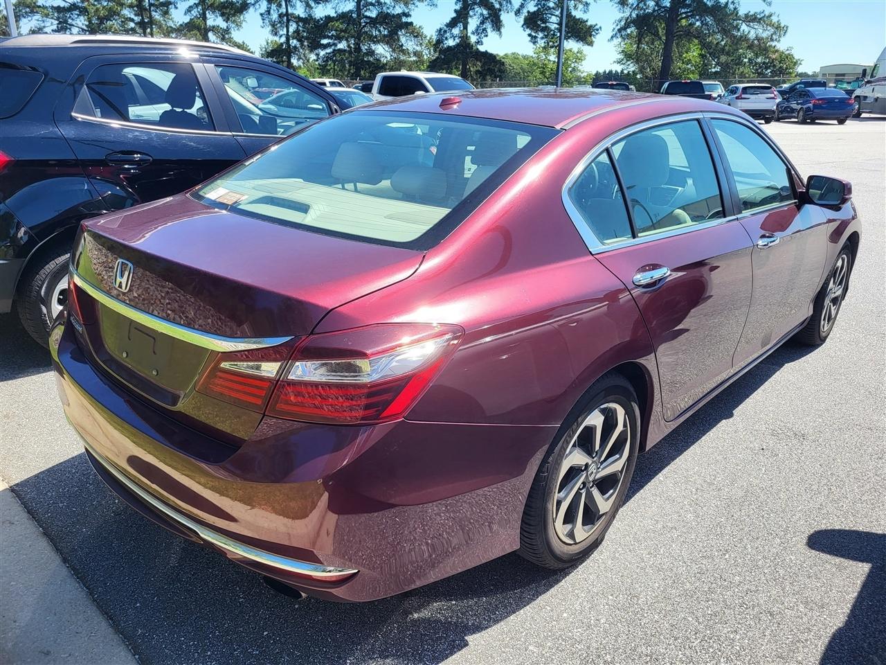 Honda Accord EX Sedan CVT w/ Honda Sensing 2017