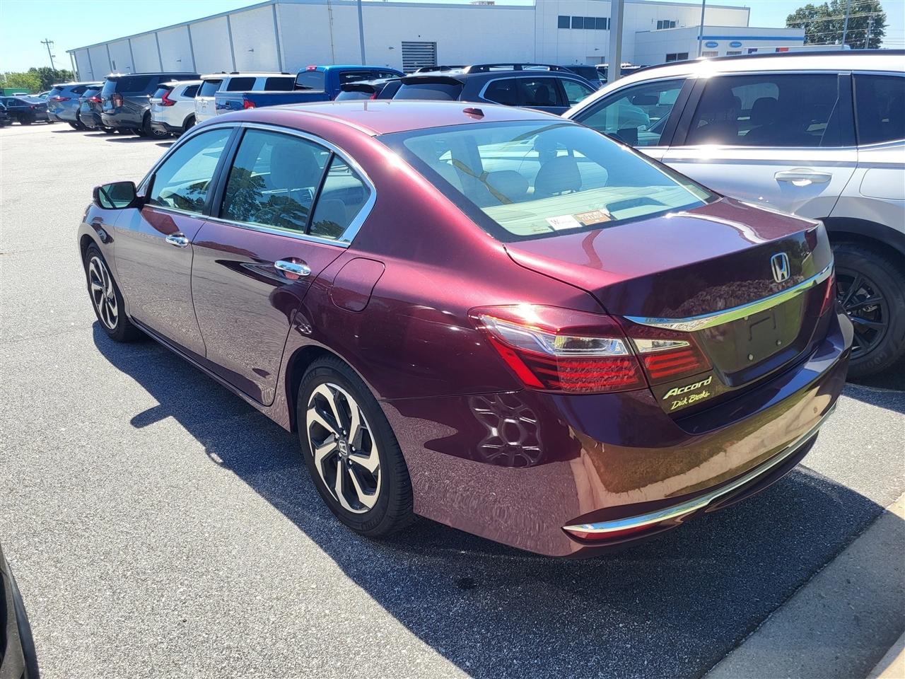 Honda Accord EX Sedan CVT w/ Honda Sensing 2017
