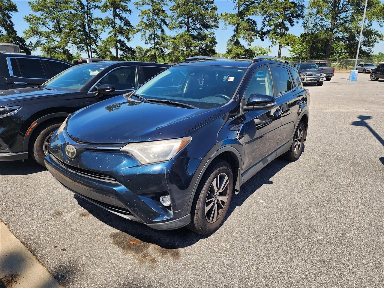 Toyota RAV4 XLE AWD 2017