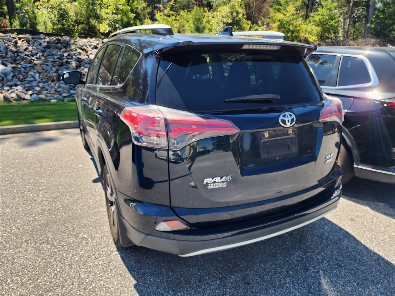 Toyota RAV4 XLE AWD 2017