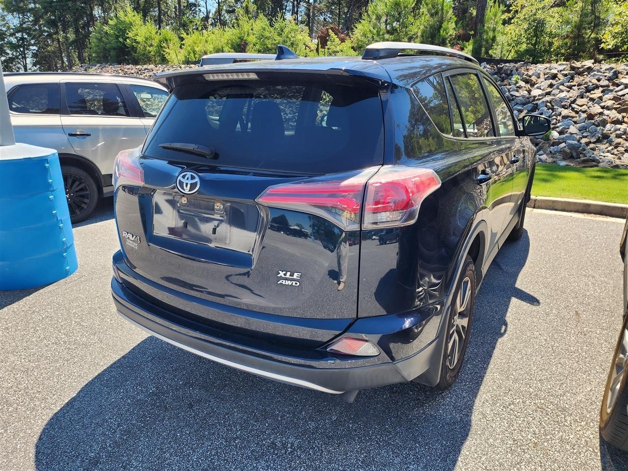 Toyota RAV4 XLE AWD 2017