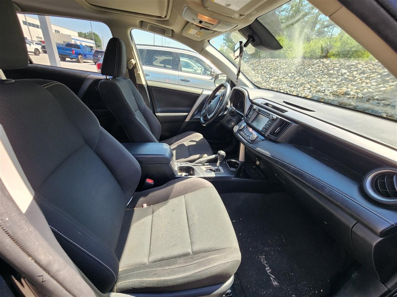 Toyota RAV4 XLE AWD 2017