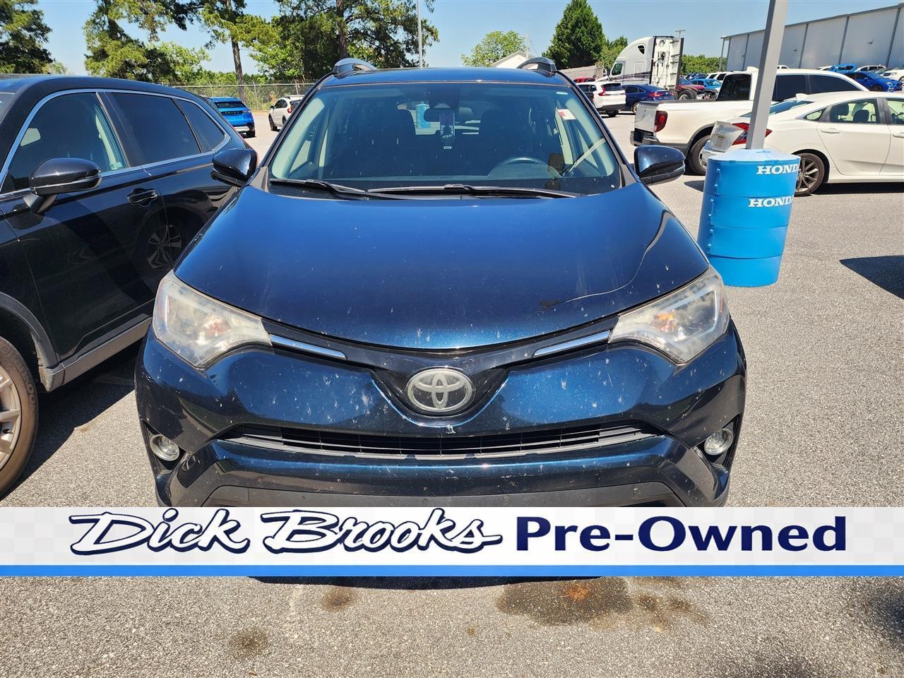 Toyota RAV4 XLE AWD 2017