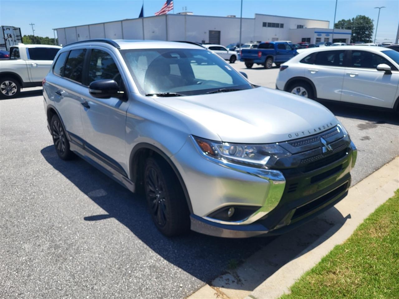 Mitsubishi Outlander SE 2WD 2020