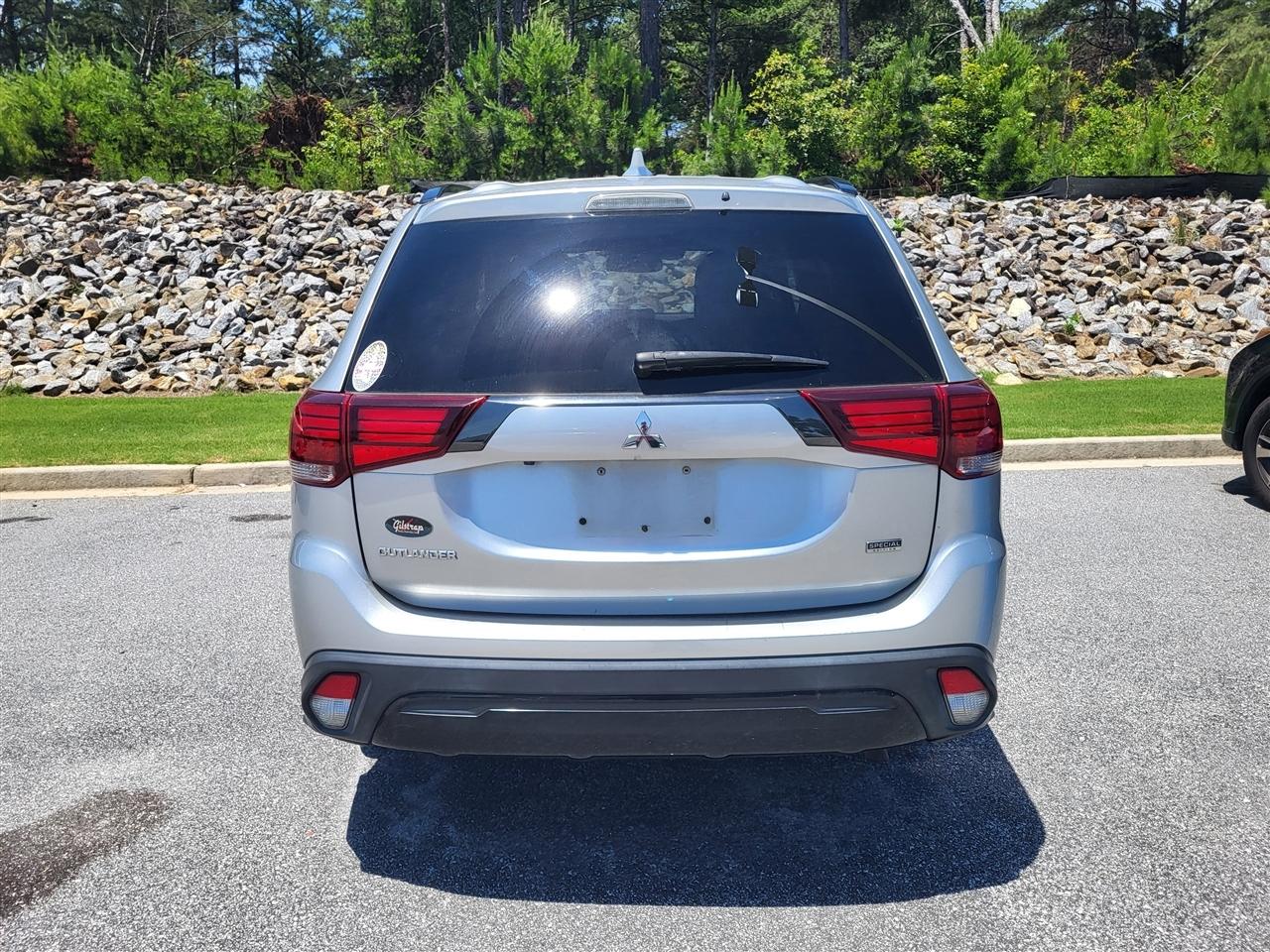 Mitsubishi Outlander SE 2WD 2020