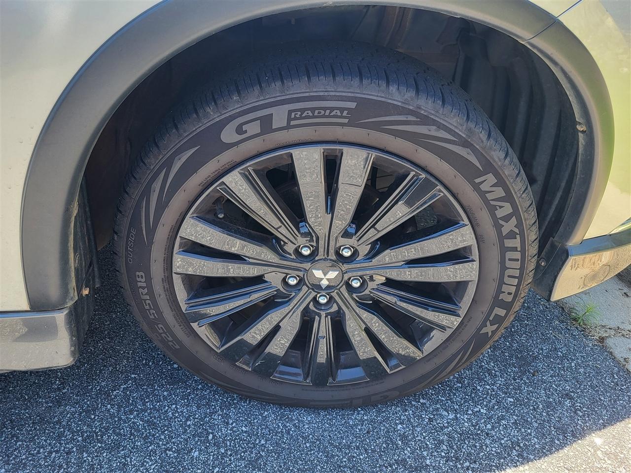 Mitsubishi Outlander SE 2WD 2020