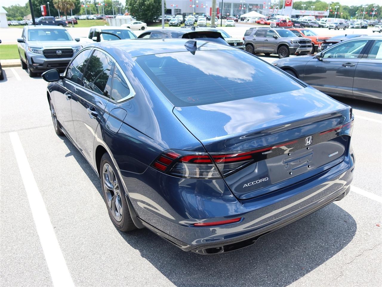 Honda Accord EX-L Hybrid 2026