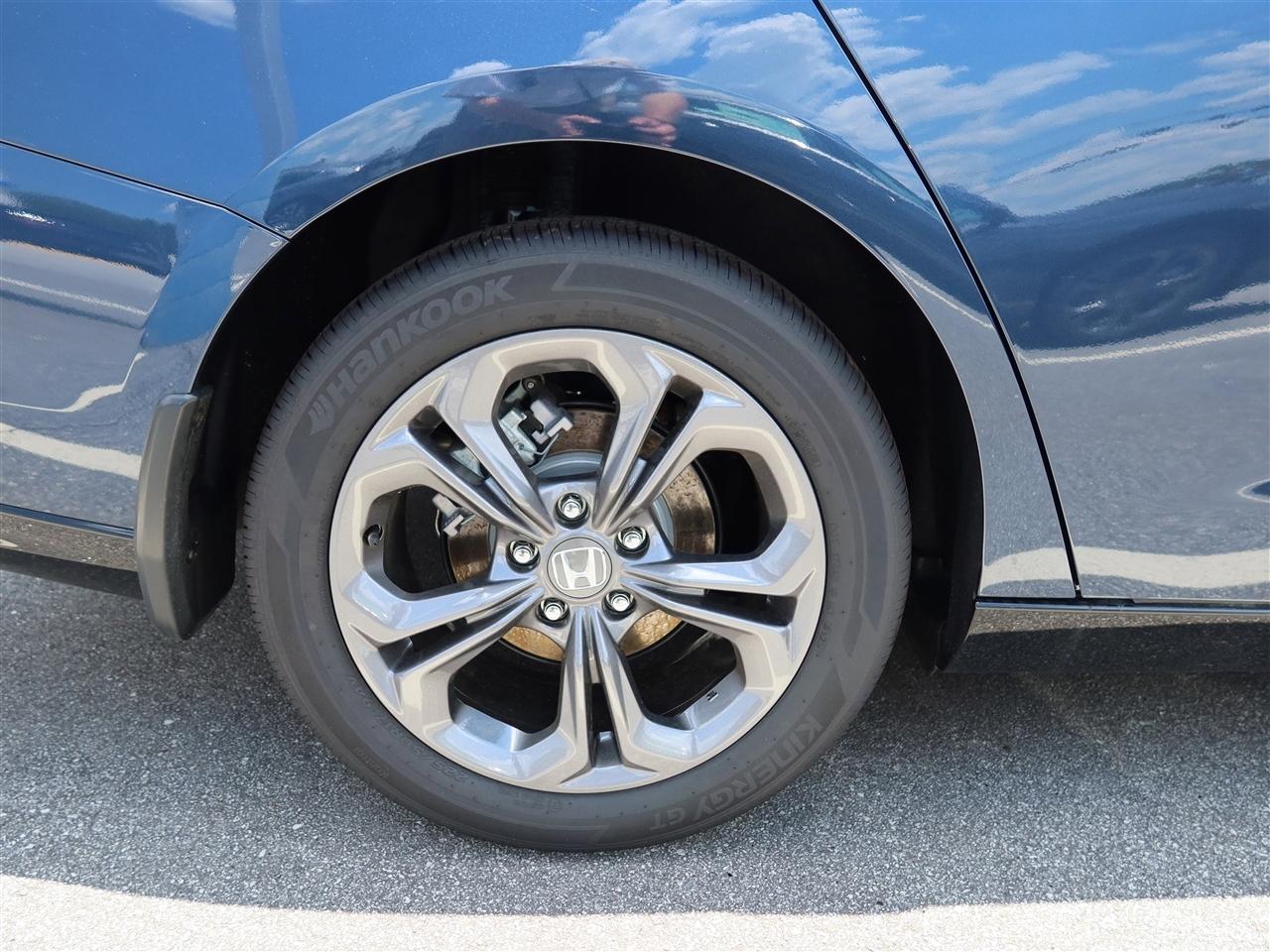 Honda Accord EX-L Hybrid 2026