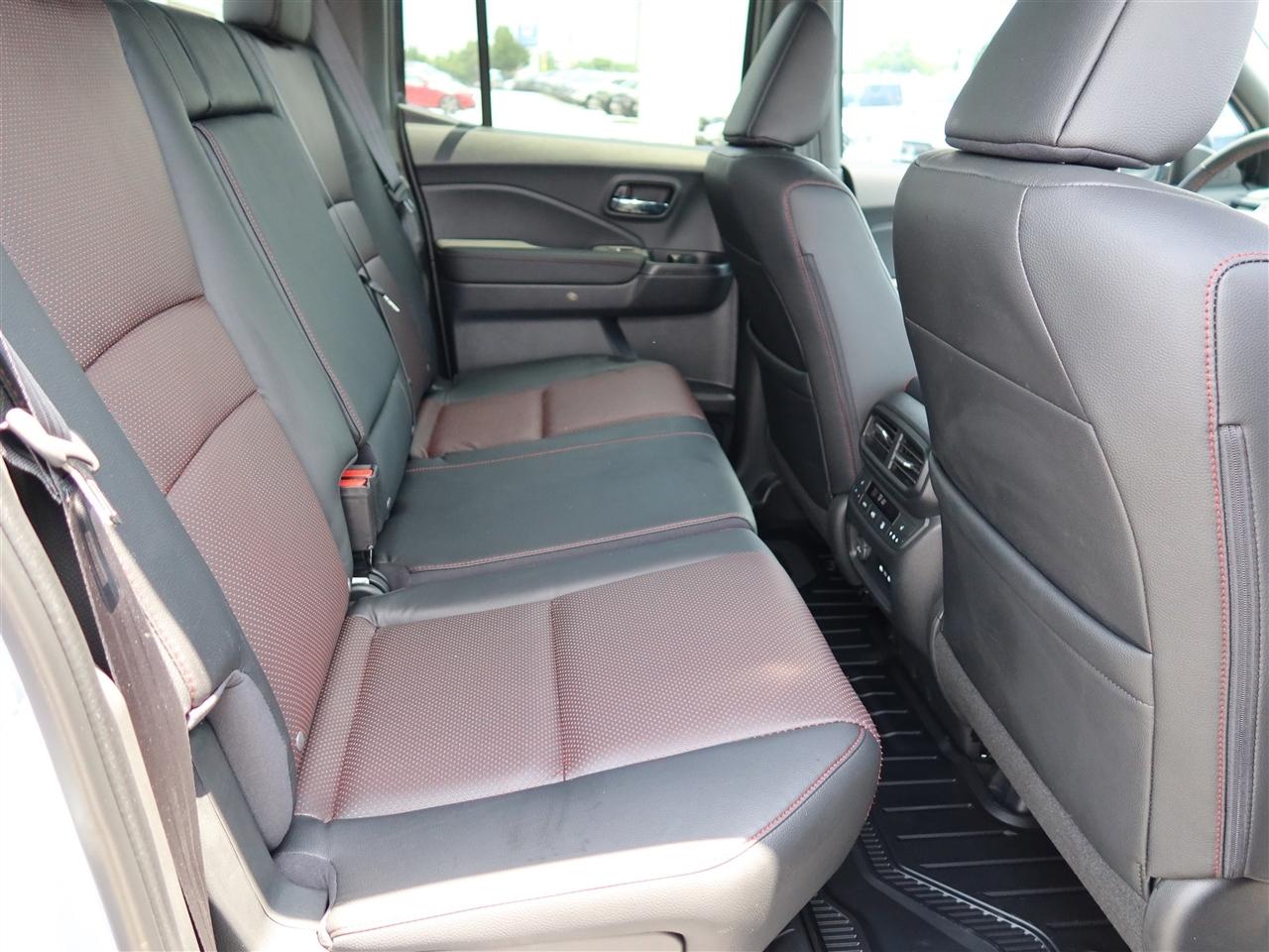 Honda Ridgeline Black Edition Two-Tone 2026