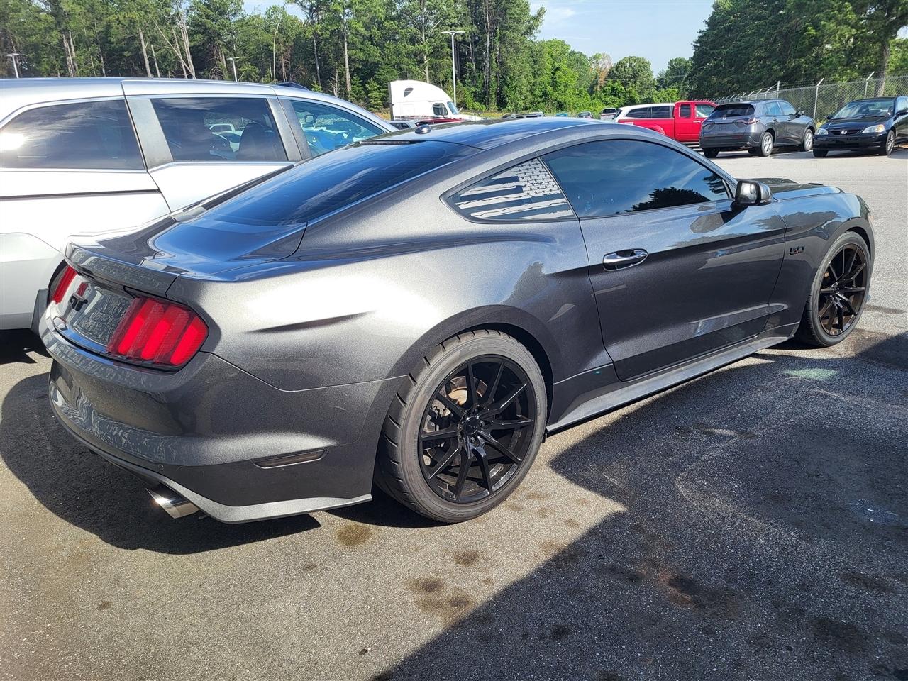 Ford Mustang GT Premium Coupe 2017