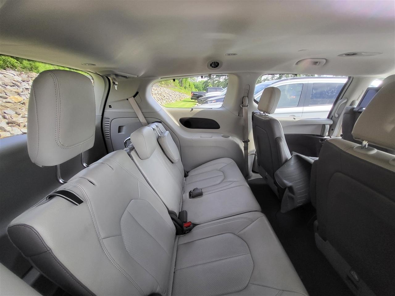 Chrysler Pacifica Touring-L Plus 2018