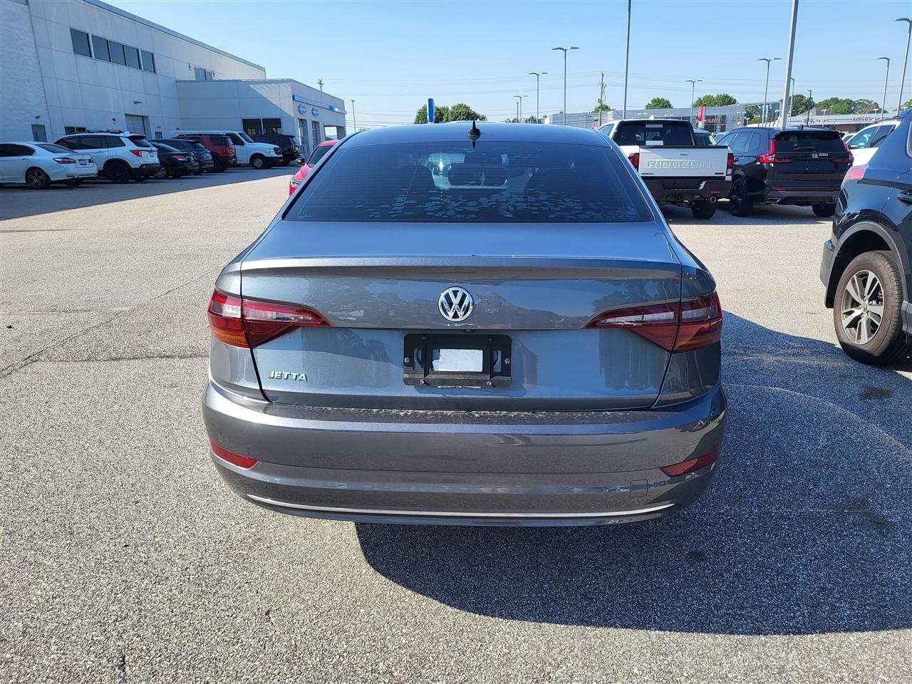 Volkswagen Jetta 1.4T S 6M 2019
