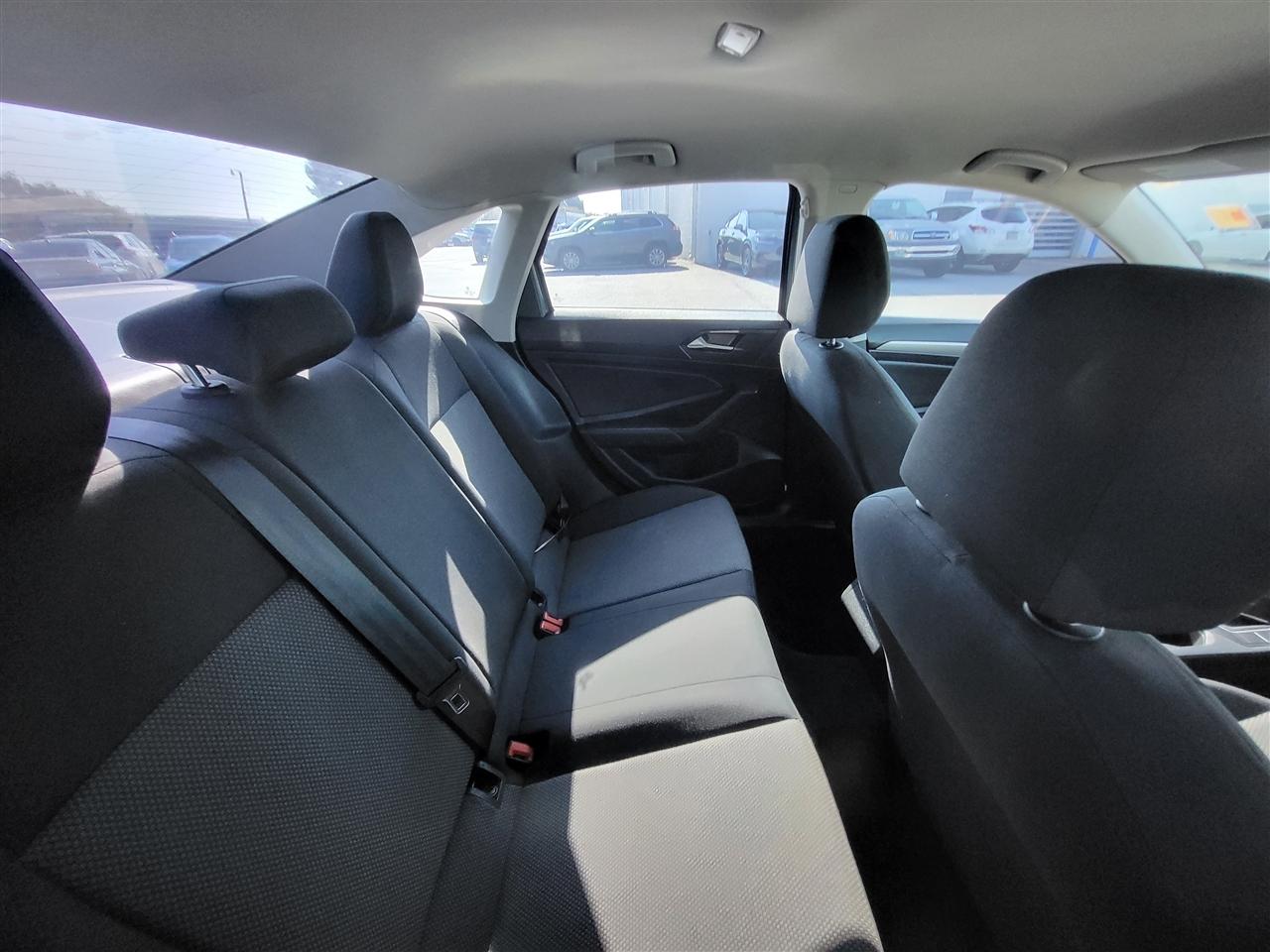 Volkswagen Jetta 1.4T S 6M 2019