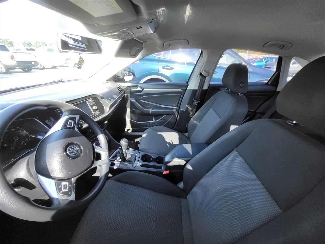 Volkswagen Jetta 1.4T S 6M 2019