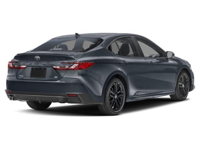 Toyota Camry Hybrid XLE 2025