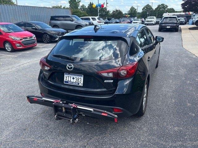 Mazda MAZDA3 i SE AT 5-Door 2016