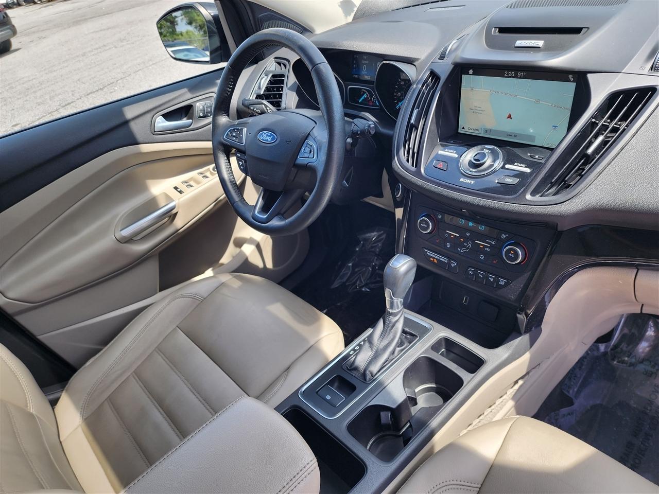 Ford Escape  2017