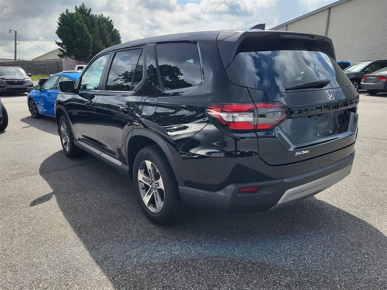 Honda Pilot EX-L 2WD 2024
