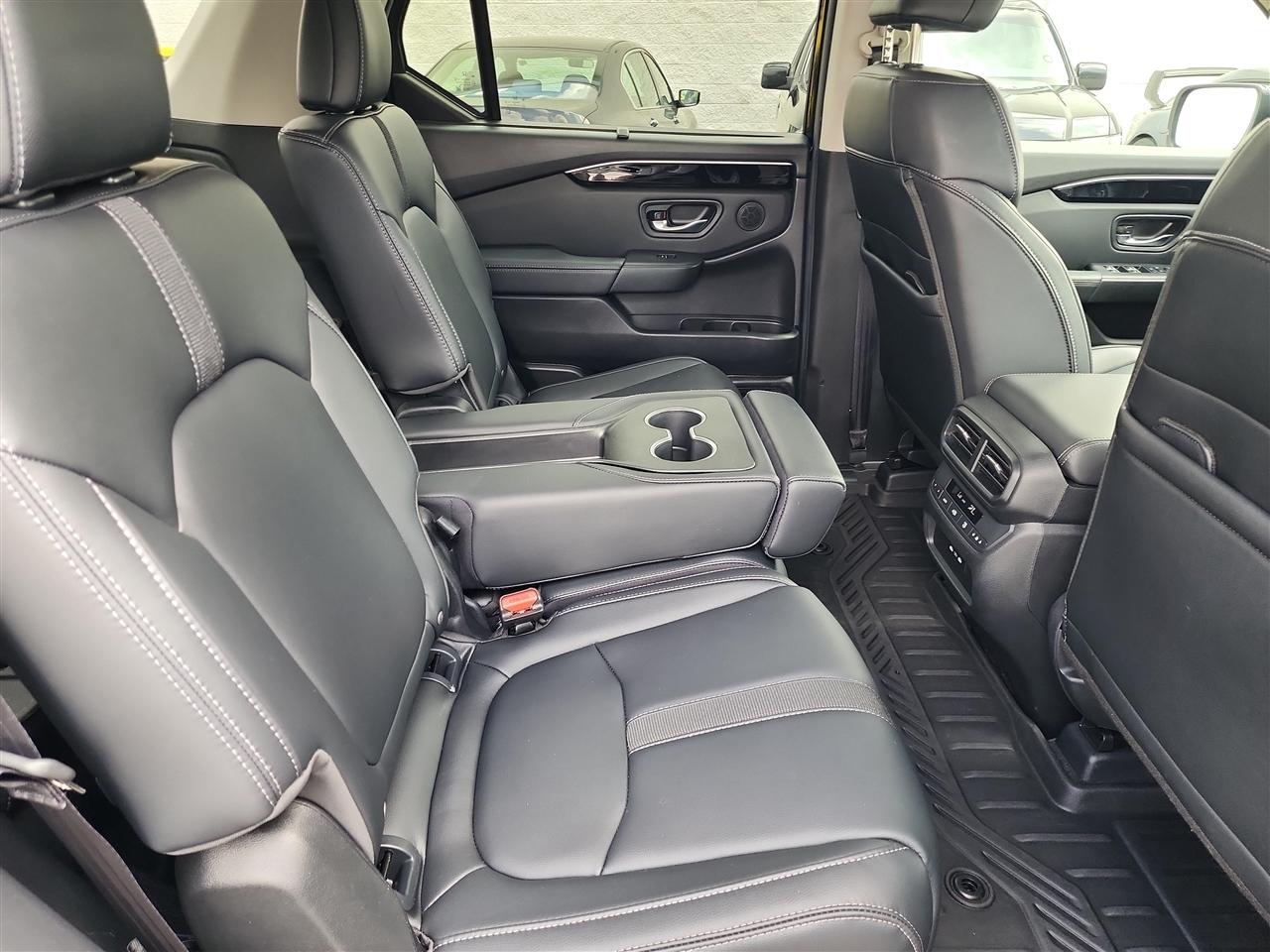 Honda Pilot EX-L 2WD 2024
