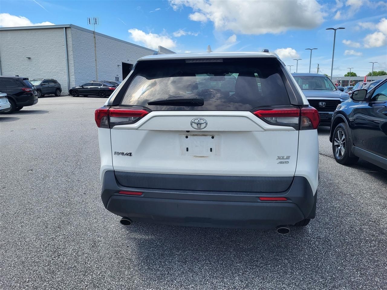 Toyota RAV4 XLE AWD 2019